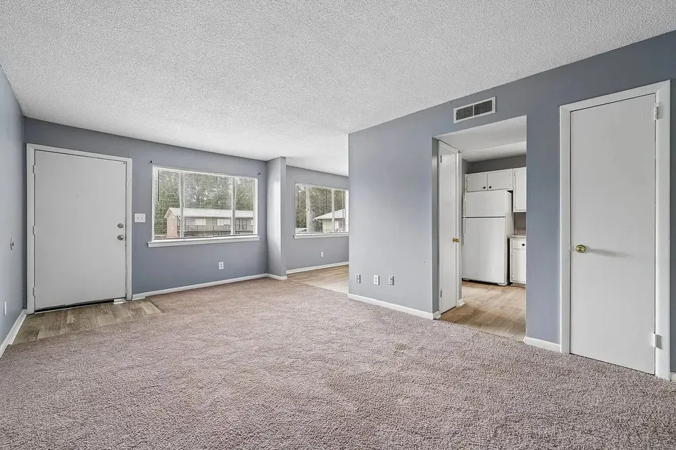 3 Bed 2 Bath Contemporary High-Rise Condo in Birmingham, AL - 1