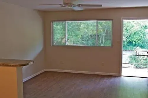3 Bed 2 Bath Contemporary High-Rise Condo in Birmingham, AL
