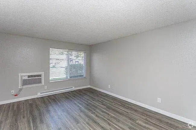 3 Bed 2 Bath Contemporary High-Rise Condo in Boise, ID - 3