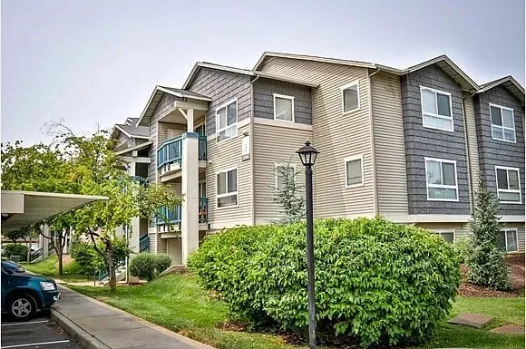3 Bed 2 Bath Contemporary High-Rise Condo in Boise, ID - 1