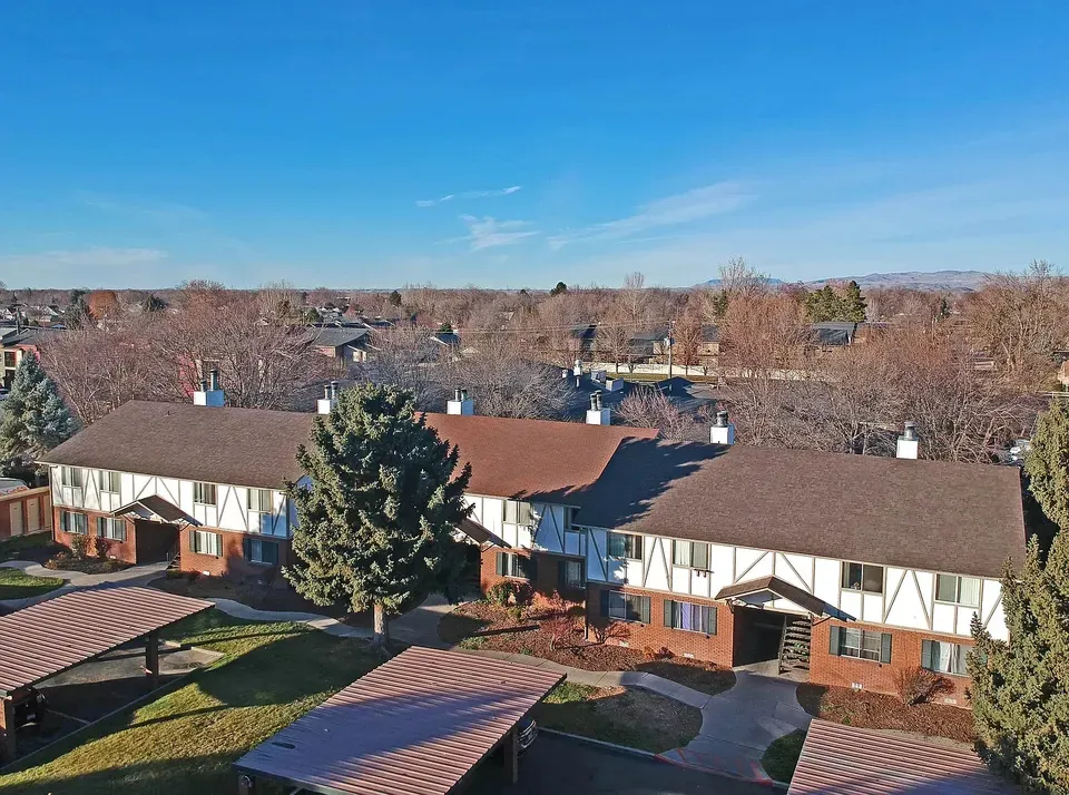3 Bed 2 Bath Contemporary High-Rise Condo in Boise, ID - 1