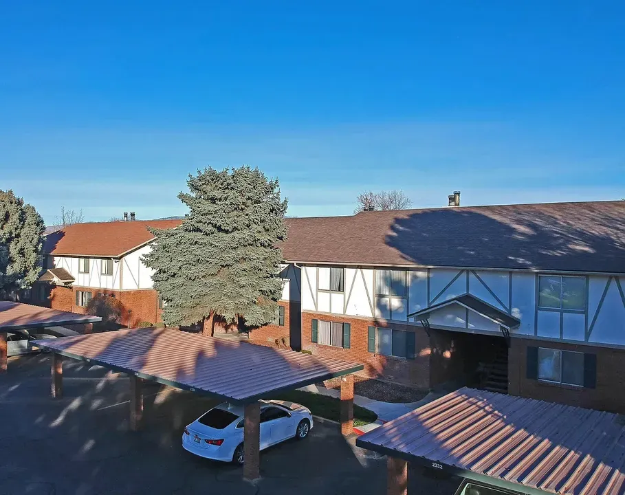 3 Bed 2 Bath Contemporary High-Rise Condo in Boise, ID - 2