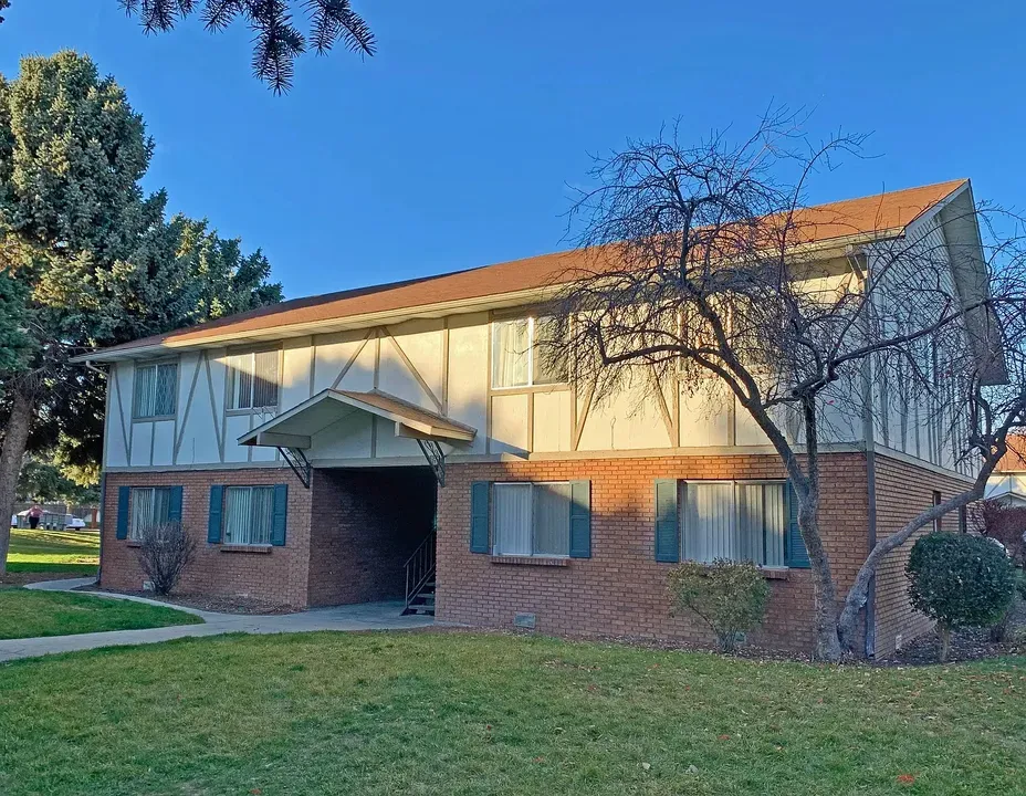 3 Bed 2 Bath Contemporary High-Rise Condo in Boise, ID - 3