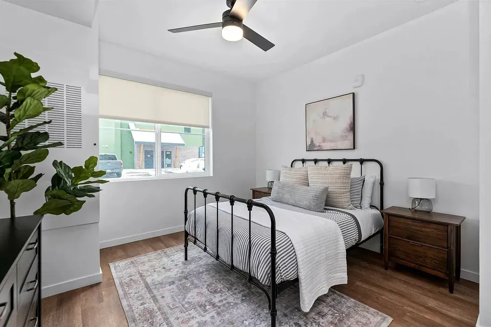 3 Bed 2 Bath Contemporary High-Rise Condo in Boise, ID - 1