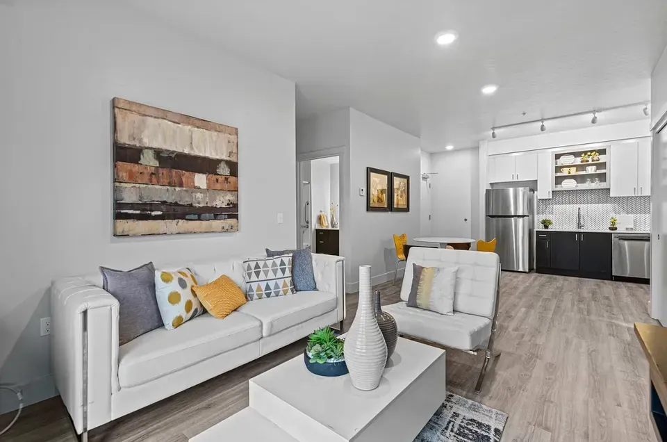 3 Bed 2 Bath Contemporary High-Rise Condo in Boise, ID