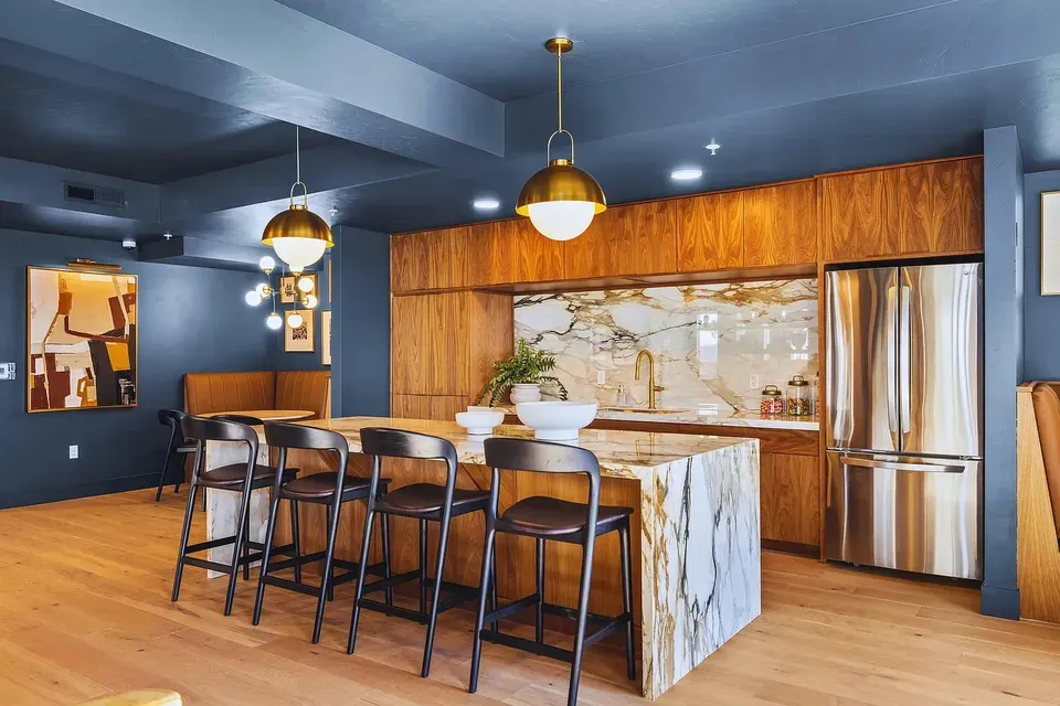 3 Bed 2 Bath Contemporary High-Rise Condo in Boise, ID - 5
