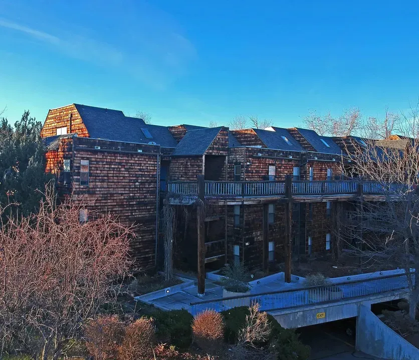 3 Bed 2 Bath Contemporary High-Rise Condo in Boise, ID - 5
