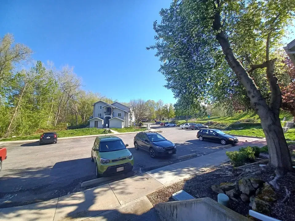 3 Bed 2 Bath Contemporary High-Rise Condo in Boise, ID - 3