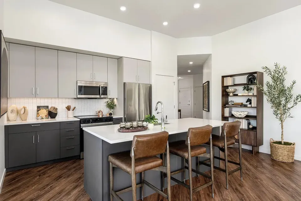 3 Bed 2 Bath Contemporary High-Rise Condo in Boise, ID - 1