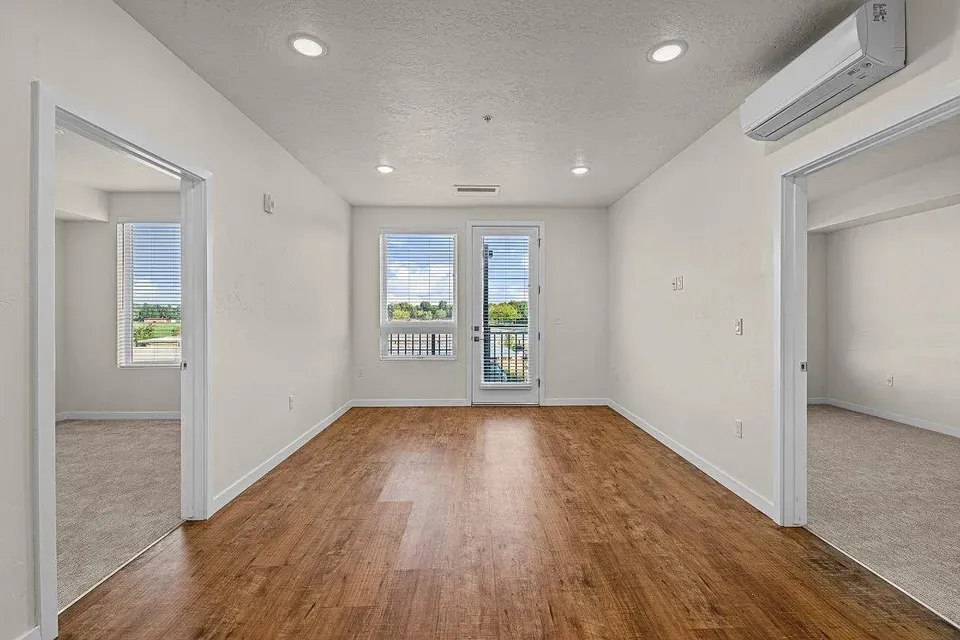 3 Bed 2 Bath Contemporary High-Rise Condo in Boise, ID - 2