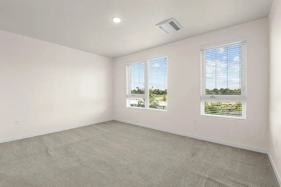 3 Bed 2 Bath Contemporary High-Rise Condo in Boise, ID - 3
