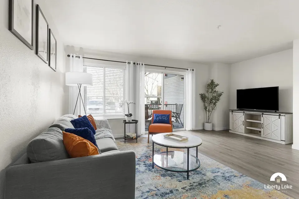 3 Bed 2 Bath Contemporary High-Rise Condo in Boise, ID - 1