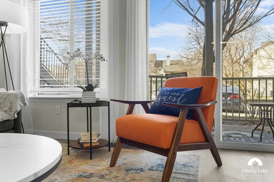 3 Bed 2 Bath Contemporary High-Rise Condo in Boise, ID - 4