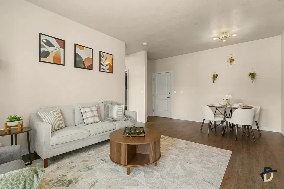 3 Bed 2 Bath Contemporary High-Rise Condo in Boise, ID - 2