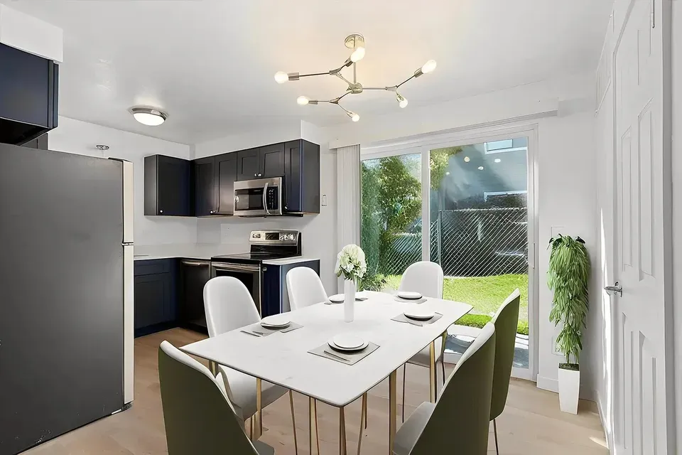 3 Bed 2 Bath Contemporary High-Rise Condo in Boise, ID - 2