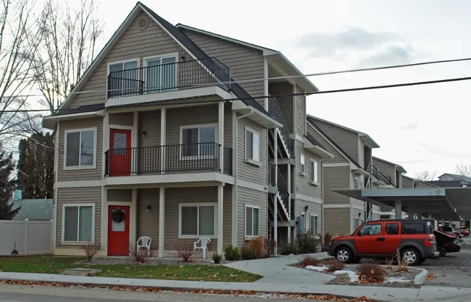 3 Bed 2 Bath Contemporary High-Rise Condo in Boise, ID