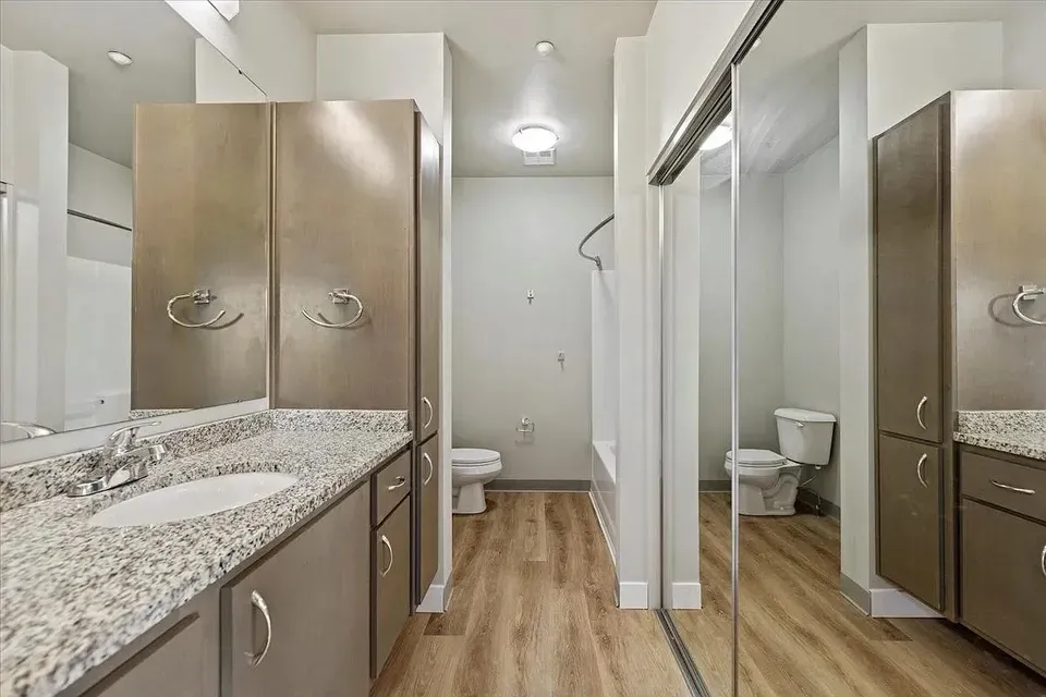 3 Bed 2 Bath Contemporary High-Rise Condo in Boise, ID - 1