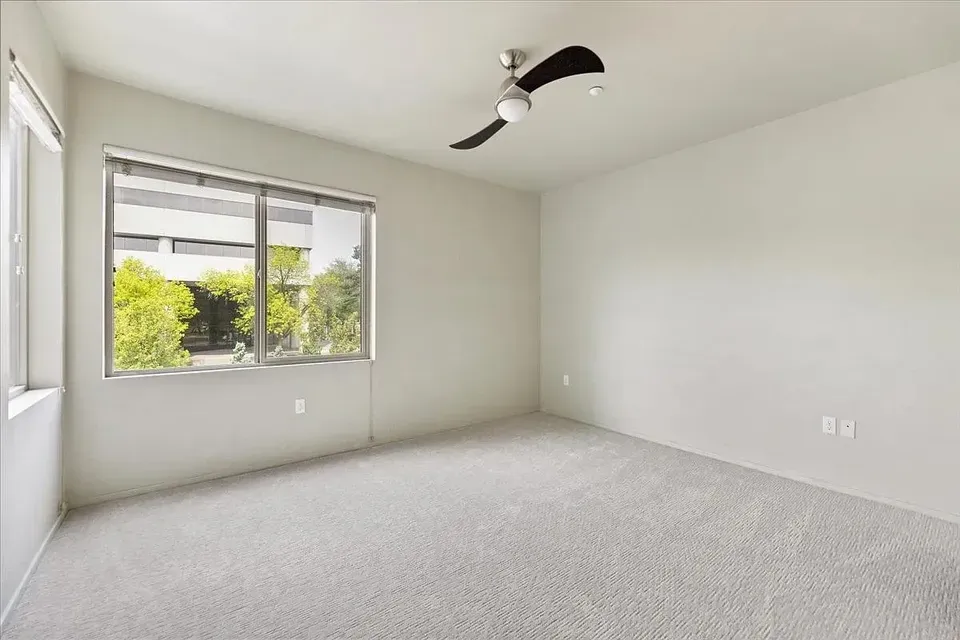 3 Bed 2 Bath Contemporary High-Rise Condo in Boise, ID - 5