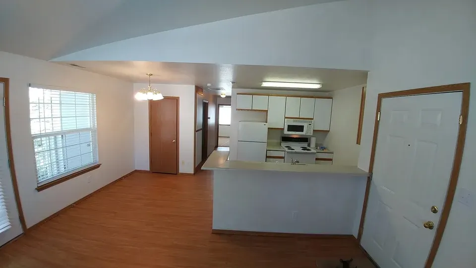 3 Bed 2 Bath Contemporary High-Rise Condo in Boise, ID - 1