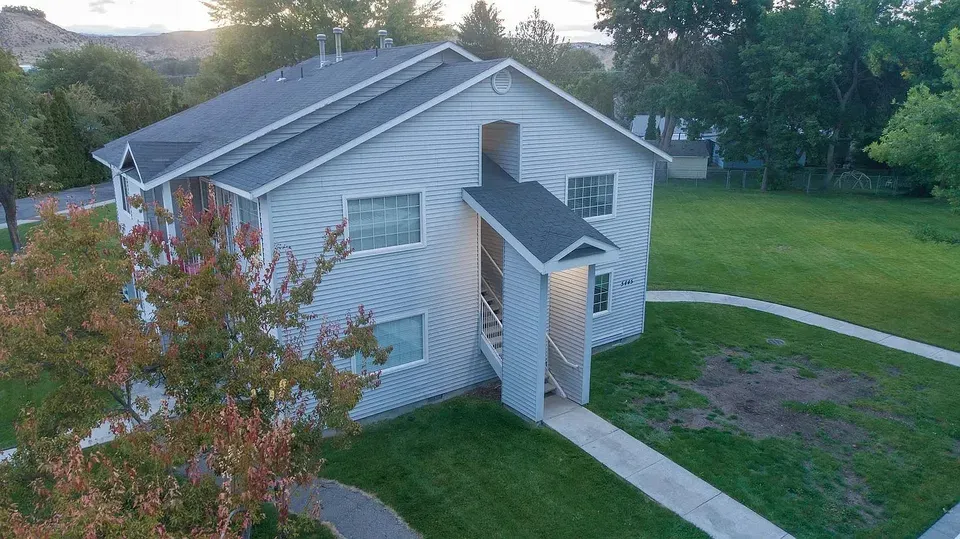 3 Bed 2 Bath Contemporary High-Rise Condo in Boise, ID - 5