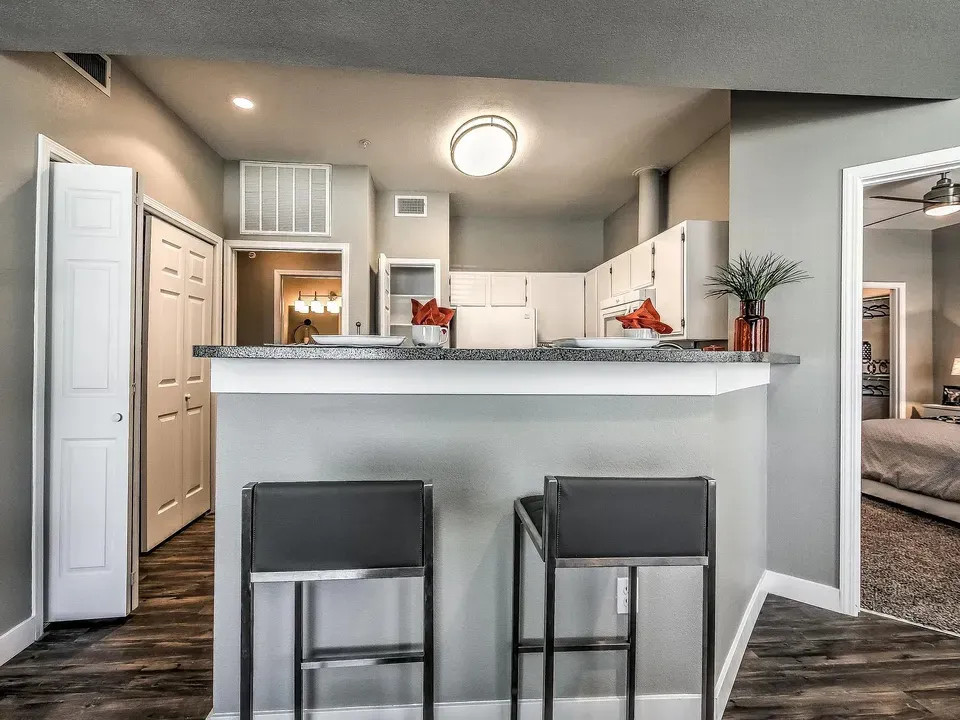 3 Bed 2 Bath Contemporary High-Rise Condo in Boise, ID - 2