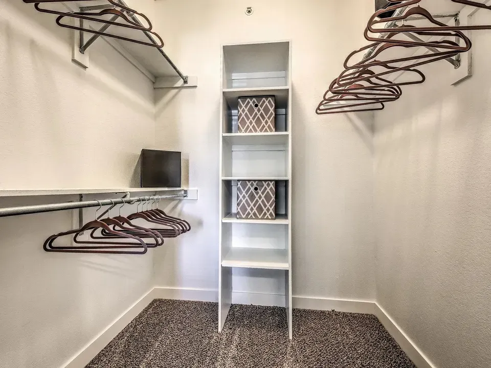 3 Bed 2 Bath Contemporary High-Rise Condo in Boise, ID - 3