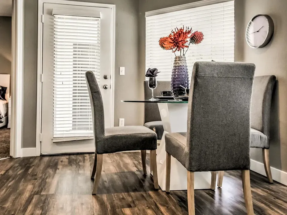 3 Bed 2 Bath Contemporary High-Rise Condo in Boise, ID - 4