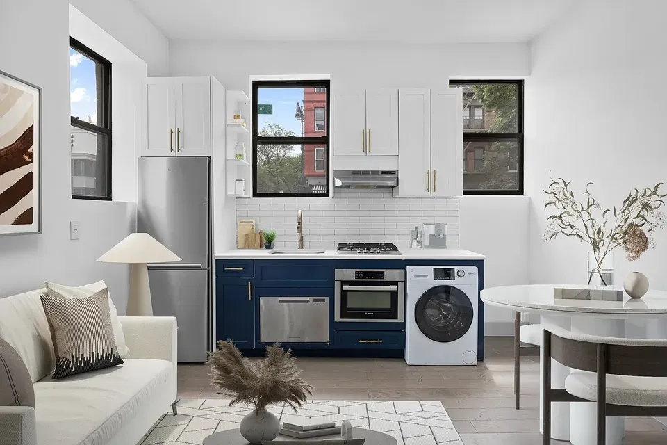 3 Bed 2 Bath Contemporary High-Rise Condo in Brooklyn, NY