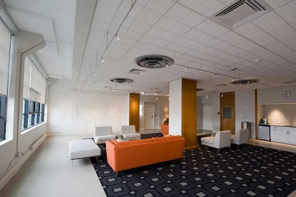 3 Bed 2 Bath Contemporary High-Rise Condo in Buffalo, NY - 4
