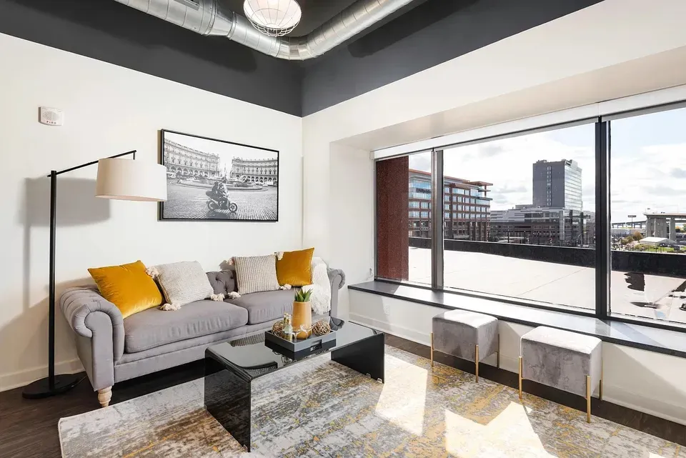 3 Bed 2 Bath Contemporary High-Rise Condo in Buffalo, NY