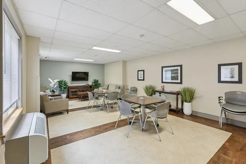 3 Bed 2 Bath Contemporary High-Rise Condo in Buffalo, NY - 3