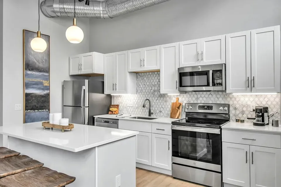 3 Bed 2 Bath Contemporary High-Rise Condo in Buffalo, NY - 5