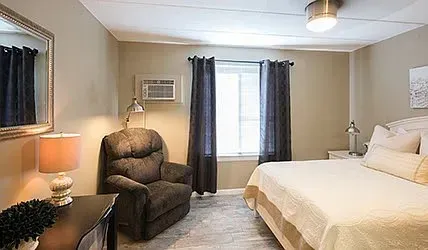 3 Bed 2 Bath Contemporary High-Rise Condo in Buffalo, NY - 4