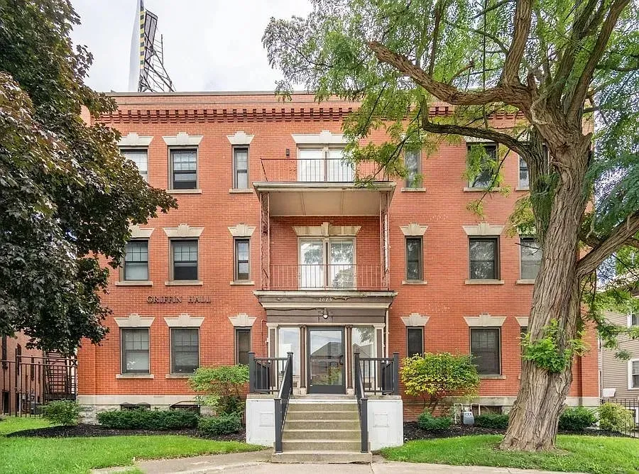 3 Bed 2 Bath Contemporary High-Rise Condo in Buffalo, NY