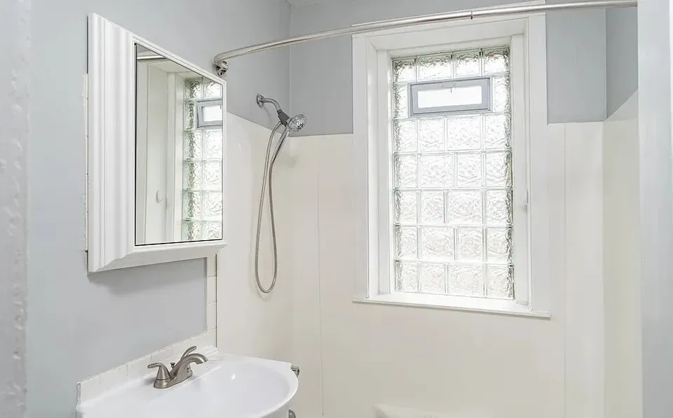 3 Bed 2 Bath Contemporary High-Rise Condo in Buffalo, NY - 4