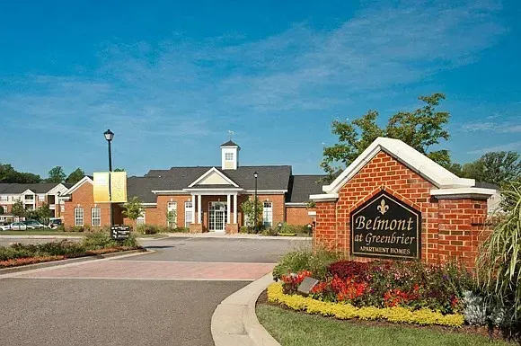 3 Bed 2 Bath Contemporary High-Rise Condo in Chesapeake, VA - 4