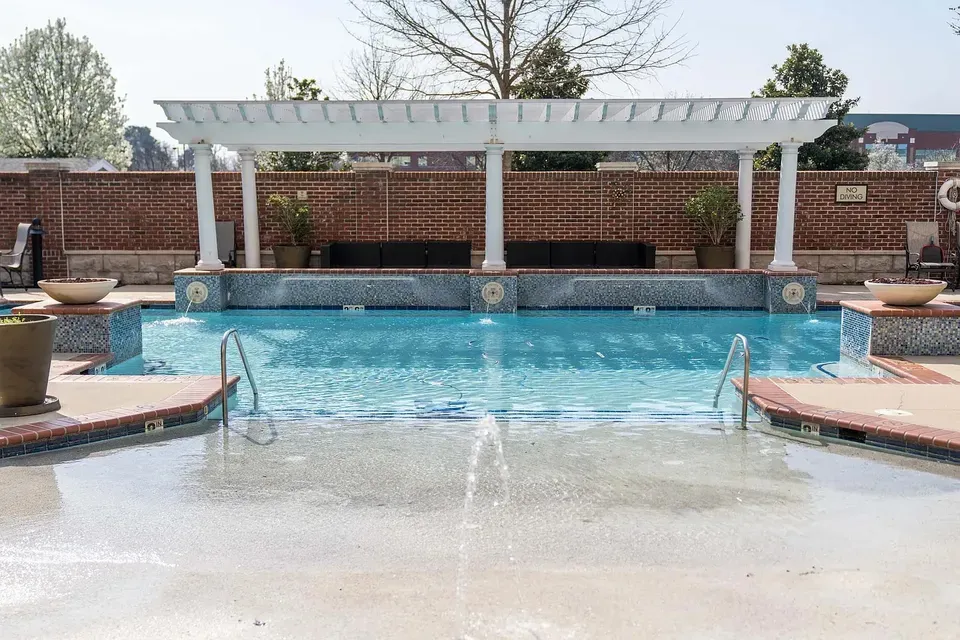 3 Bed 2 Bath Contemporary High-Rise Condo in Chesapeake, VA - 4