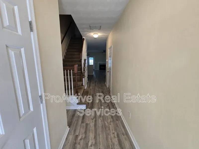 3 Bed 2 Bath Contemporary High-Rise Condo in Chesapeake, VA - 5