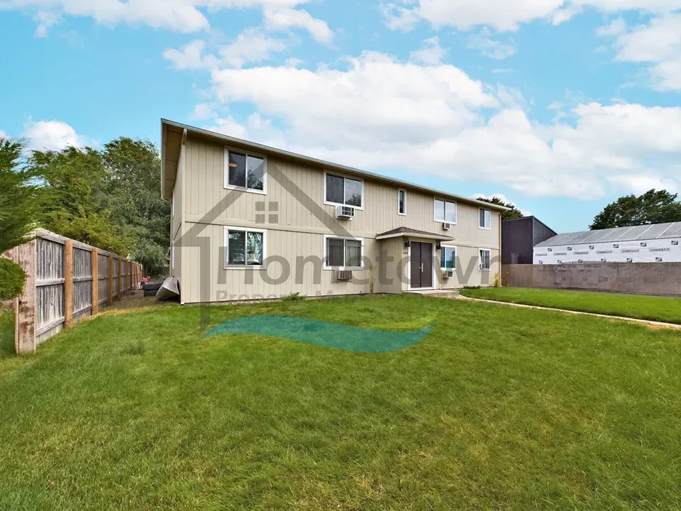 3 Bed 2 Bath Contemporary High-Rise Condo in Coeur d Alene, ID - 2