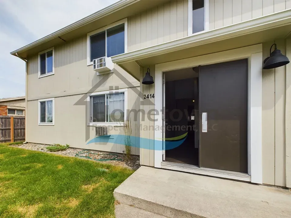 3 Bed 2 Bath Contemporary High-Rise Condo in Coeur d Alene, ID - 4