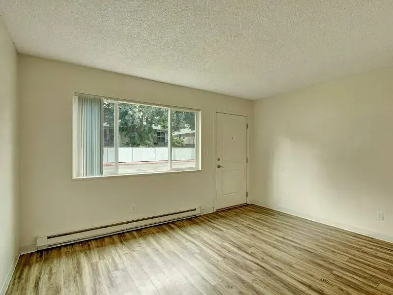 3 Bed 2 Bath Contemporary High-Rise Condo in Coeur d Alene, ID - 1