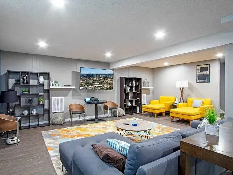 3 Bed 2 Bath Contemporary High-Rise Condo in Coeur d Alene, ID - 4