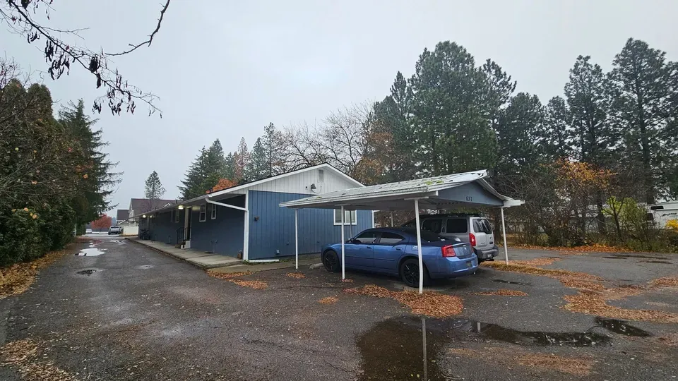 3 Bed 2 Bath Contemporary High-Rise Condo in Coeur d Alene, ID