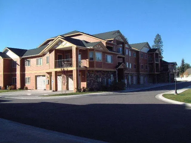 3 Bed 2 Bath Contemporary High-Rise Condo in Coeur d Alene, ID - 1