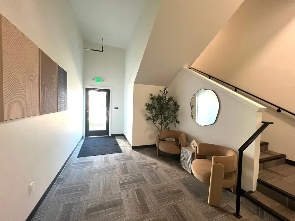 3 Bed 2 Bath Contemporary High-Rise Condo in Coeur d Alene, ID - 4