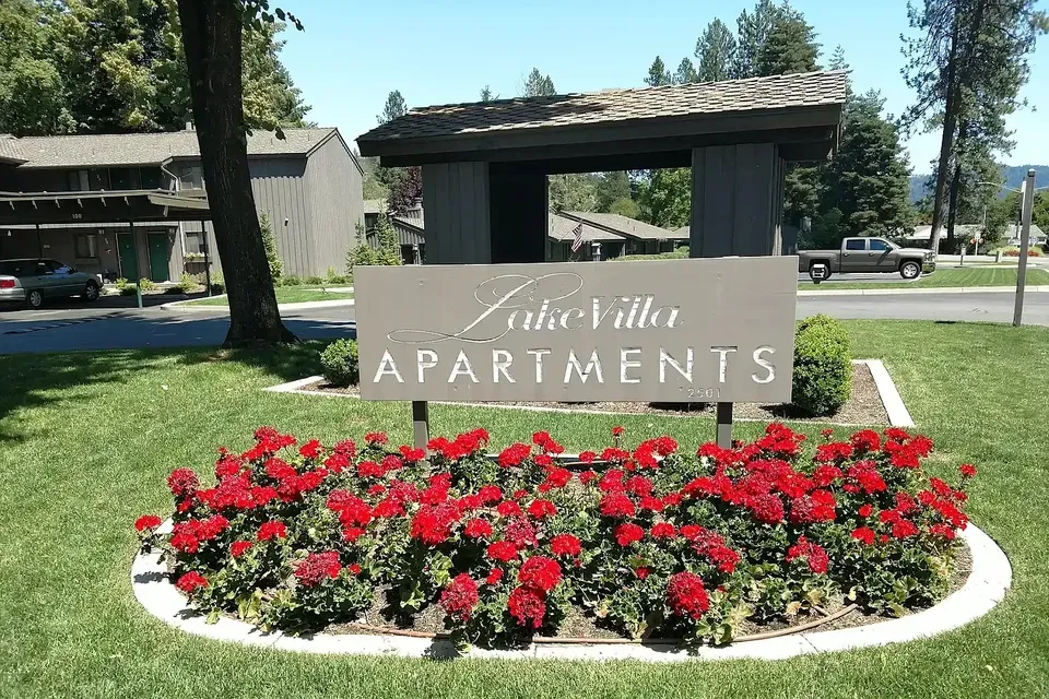 3 Bed 2 Bath Contemporary High-Rise Condo in Coeur d Alene, ID - 2