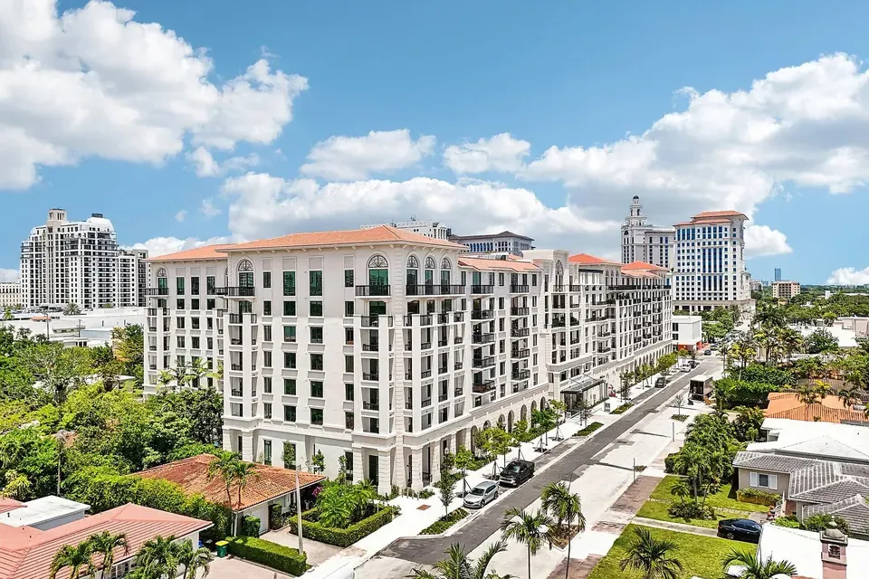 3 Bed 2 Bath Contemporary High-Rise Condo in Coral Gables, FL - 1