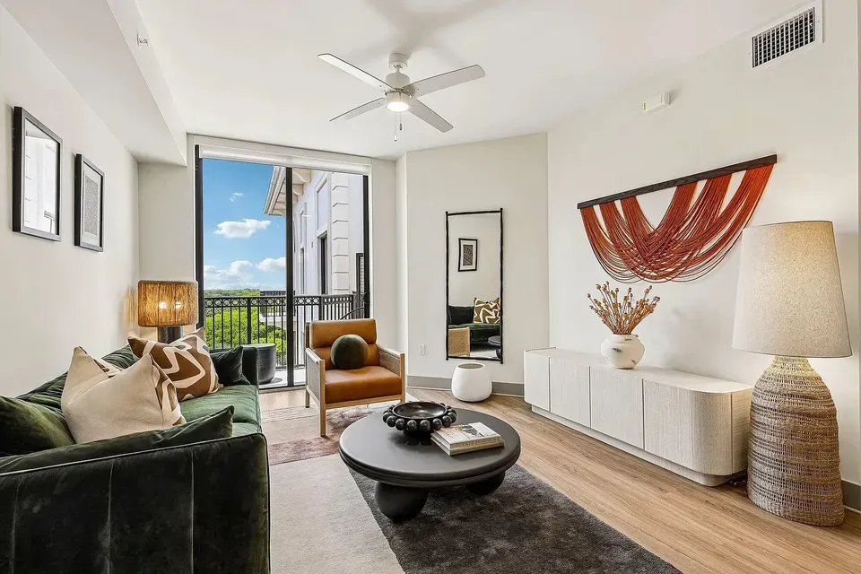 3 Bed 2 Bath Contemporary High-Rise Condo in Coral Gables, FL - 4