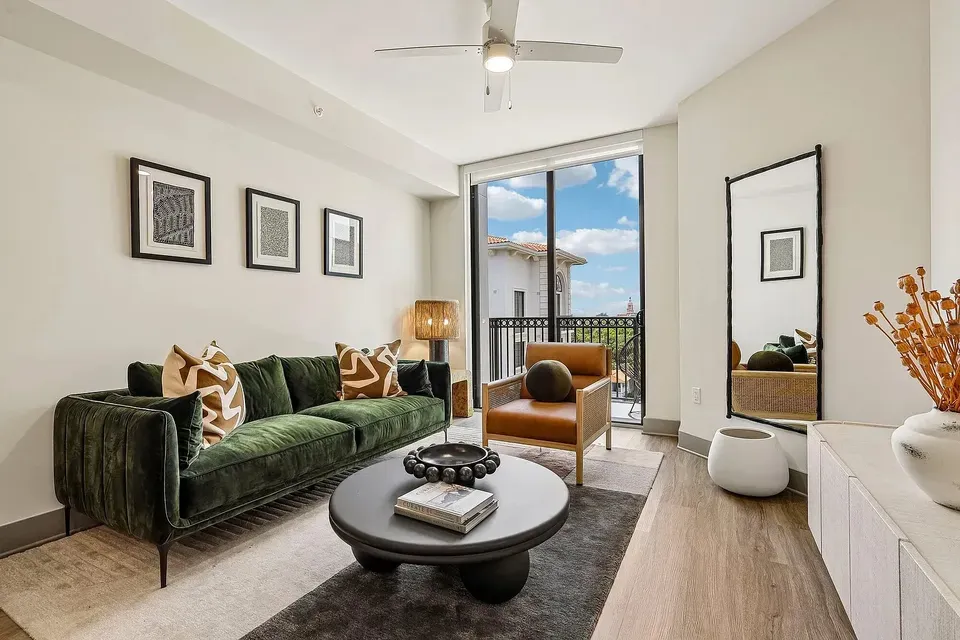 3 Bed 2 Bath Contemporary High-Rise Condo in Coral Gables, FL - 5