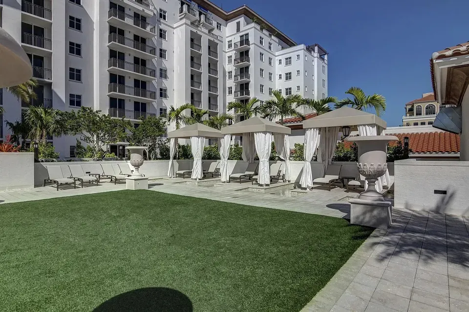 3 Bed 2 Bath Contemporary High-Rise Condo in Coral Gables, FL - 4